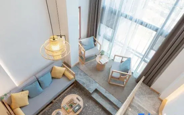 Zhuyouhui·LOFT Hotel (Guiyang Guanshanhu North High-speed Railway Station)