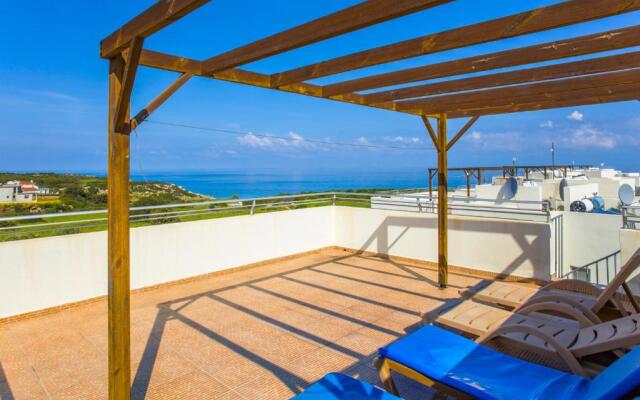Apartment - penthouse 200 meters from the beach