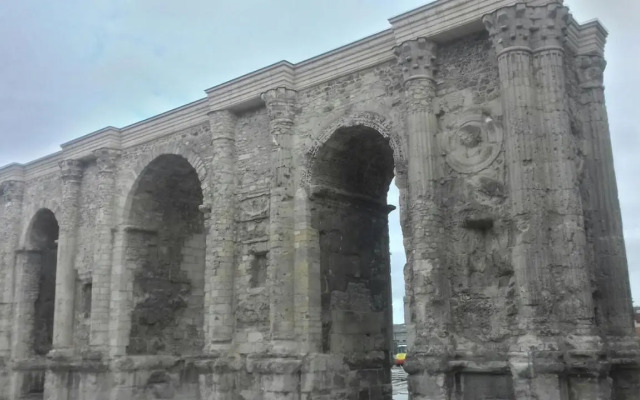 Reims La Romaine