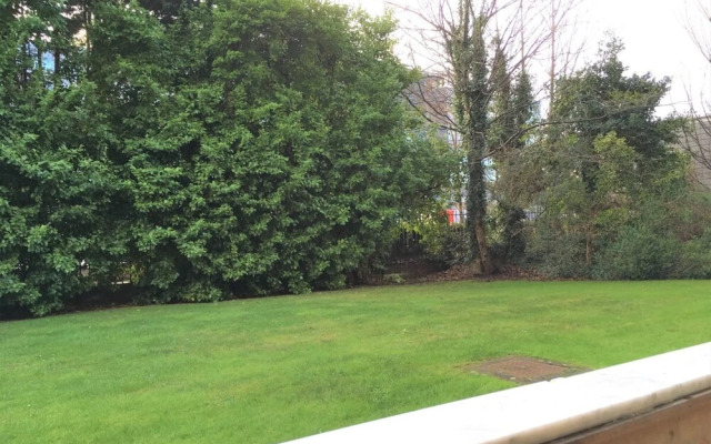 1 Bedroom Apartment In Ballsbridge
