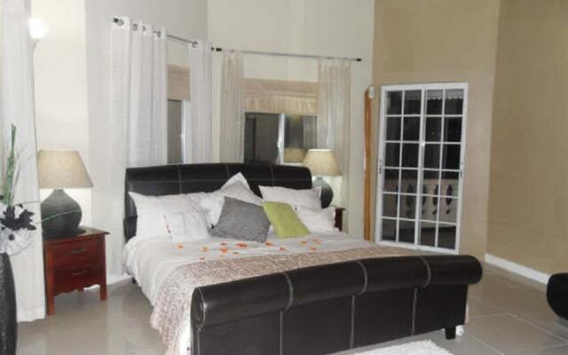 5 Br Seaview Villa with Pool - Ocho Rios - PRJ 1255