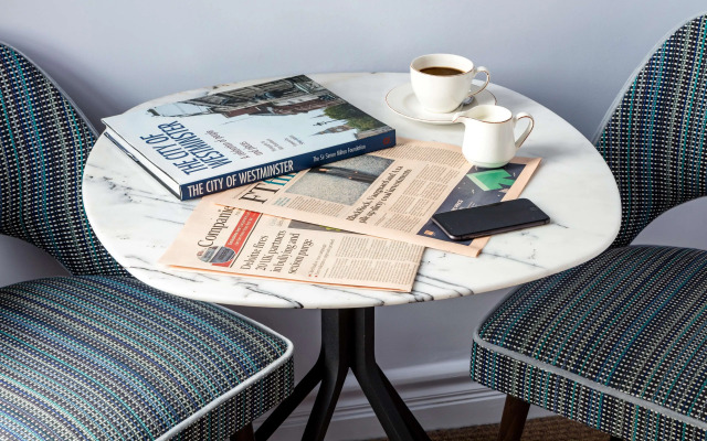 Отель Radisson Blu, London Bond Street