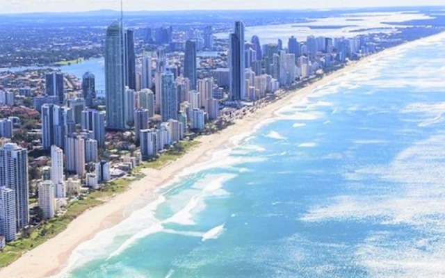NEO Apartments - Holidays Gold Coast