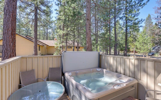 Hot Tub: Family Retreat 22 Mi to Mt Bachelor!