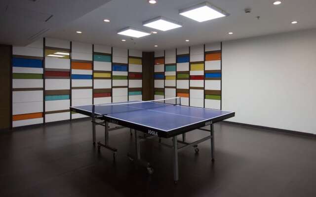OYO 10881 Hotel Club 29
