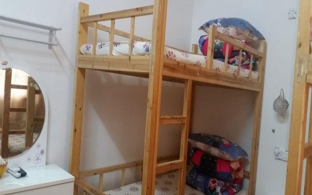Yangshuo Manyao Hostel – Guest Rooms – Guilin