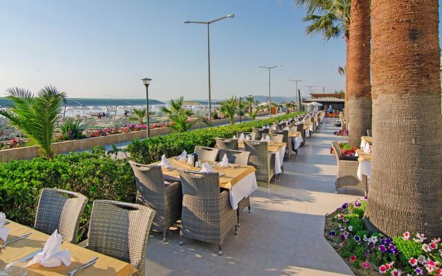 Palm Wings Beach Resort & Spa Kusadasi- All Inclusive