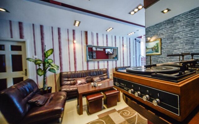 Garni Hotel 018 In