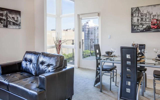 Heaven on Hollywood Furnished Apts - Vine