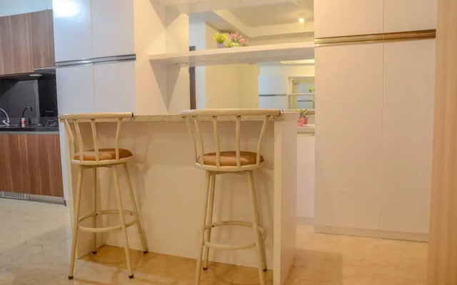 Exclusive L'Avenue Apartment