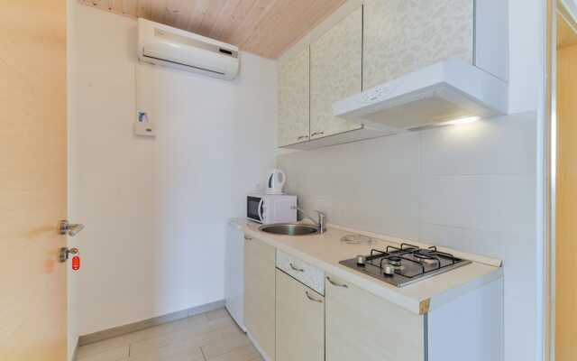 Apartments Salitrežić