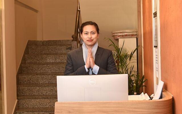 Daali Hotel & Apartment