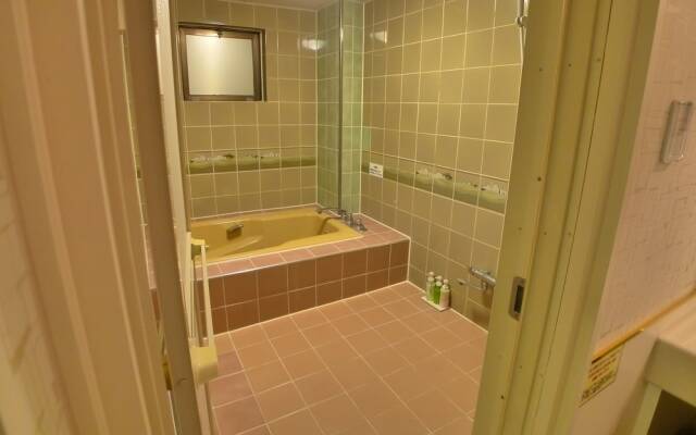 GOLF III Atsugi - Adults Only