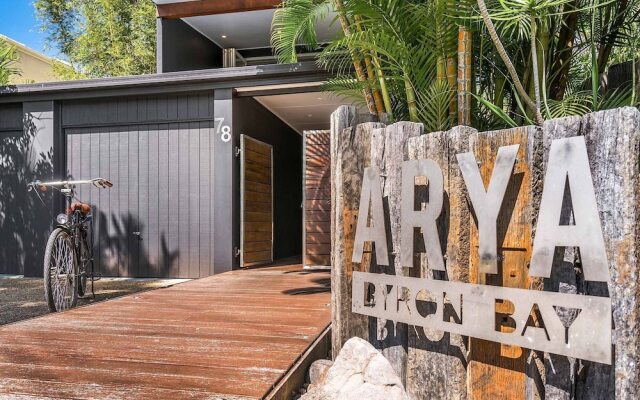 Arya House