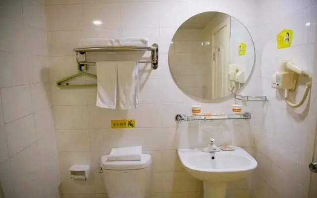 Home Inn Hotel Chongqing Xietaizi Subway Station