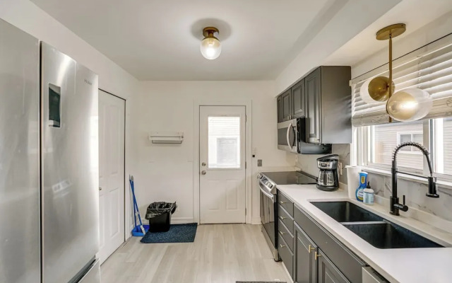 Trendy Birmingham House w/ Laundry Amenities!