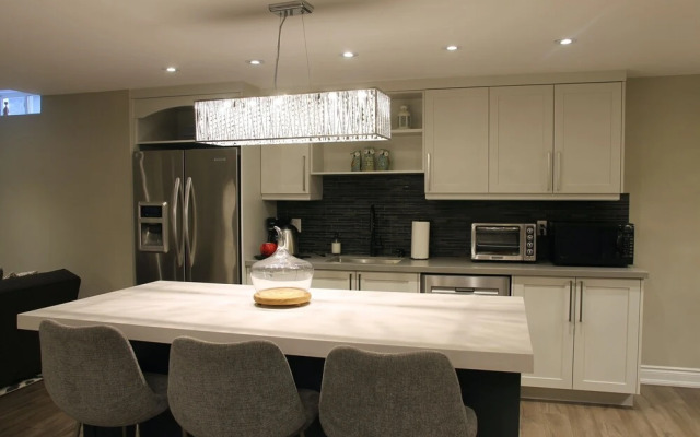 Fully Furnished Private Guest Suite