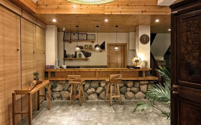 the Deyishe Inn in Thousand Island Lake – Lobby – Hangzhou