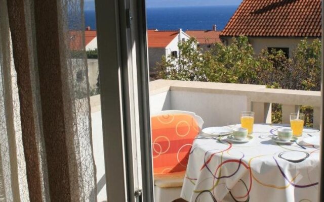 Apartments & Rooms Pierino