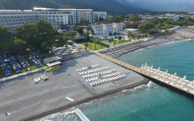Rios Beach Hotel