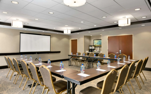 Hampton Inn & Suites Mahwah