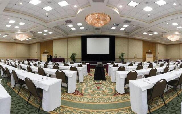 Clarion Hotel Empire Meadowlands