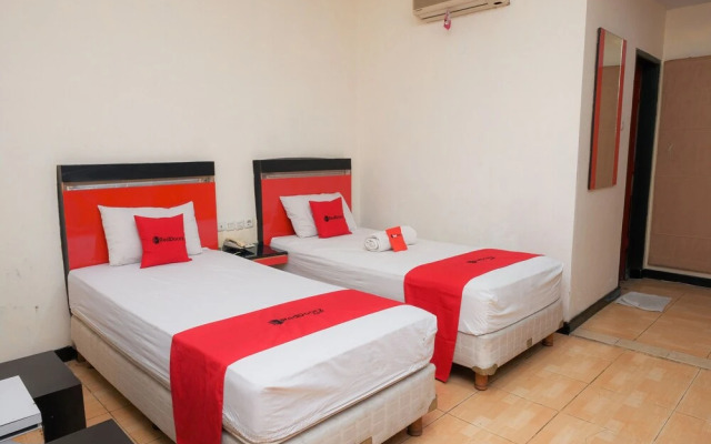 RedDoorz @ Jalan Sungai Saddang