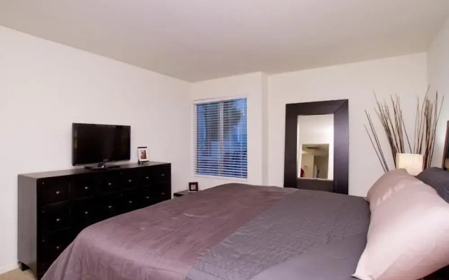 Ultra Chic and Modern By Signature Vacation Rentals