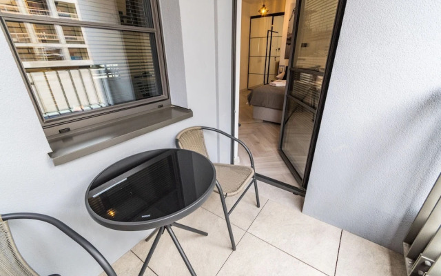 Doki Studio Stocznia by Grand Apartments