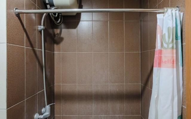 Homey And Cozy Studio Apartment At Dago Suites