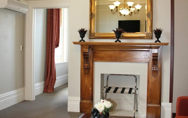Merivale Manor