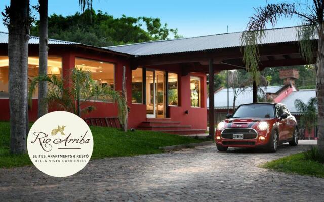 Rio Arriba Suites Apartments y Resto