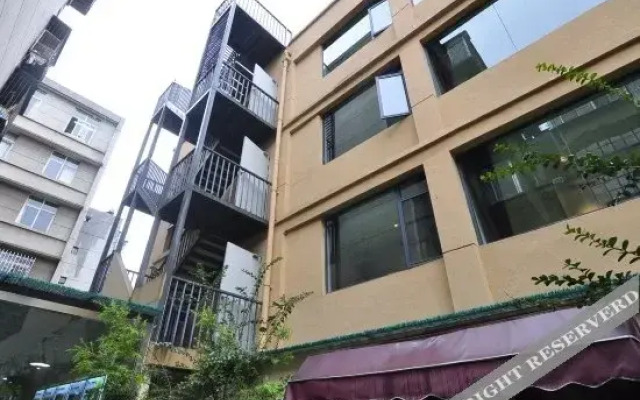 Sancun Bi'an Hostel