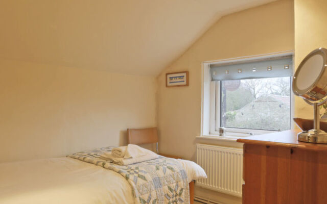 Holiday Home Briar Cottage