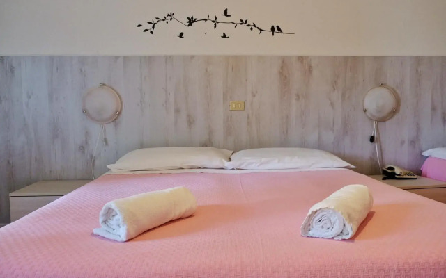 Hotel Dolomiti Levico