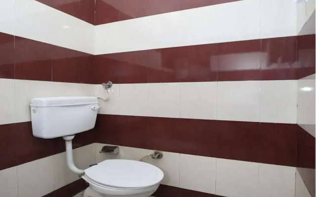 OYO 9661 Hotel Victoria Palace