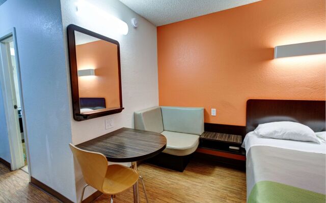 Executive Inn & Suites