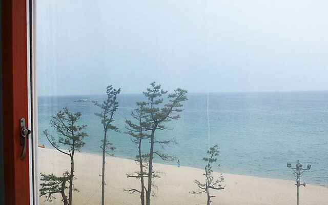 Gyeongpo Soo Hotel