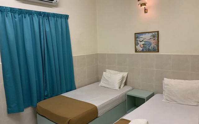 Fairway Hotel