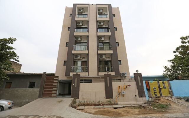 Capital O 8481 Le Tara Residency