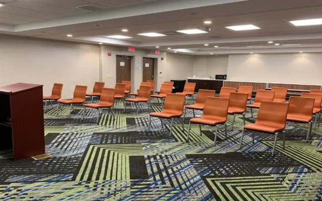 Holiday Inn Express & Suites Middletown by IHG