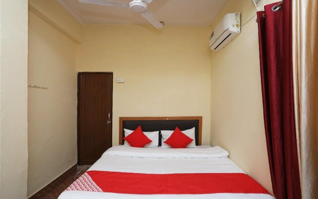 Royal Guest House By OYO Rooms