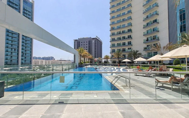 An Oasis in Bella Rose and Sleeps 2