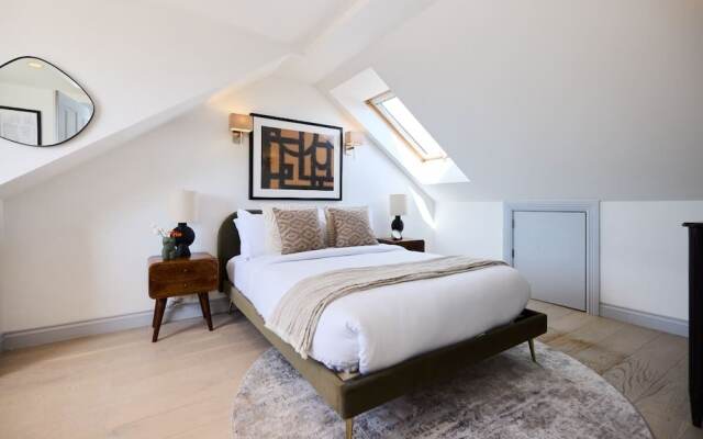 The Leghorn Quarters - Modern 3bdr With Balcony