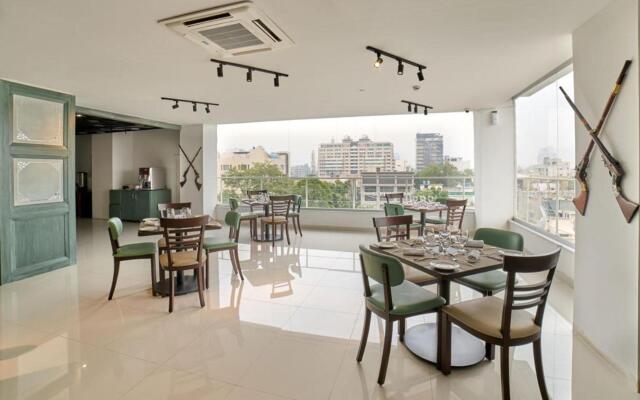 Avari Xpress Gulberg