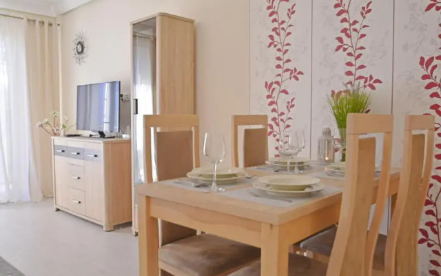 Apartamenty Bryza - Debina