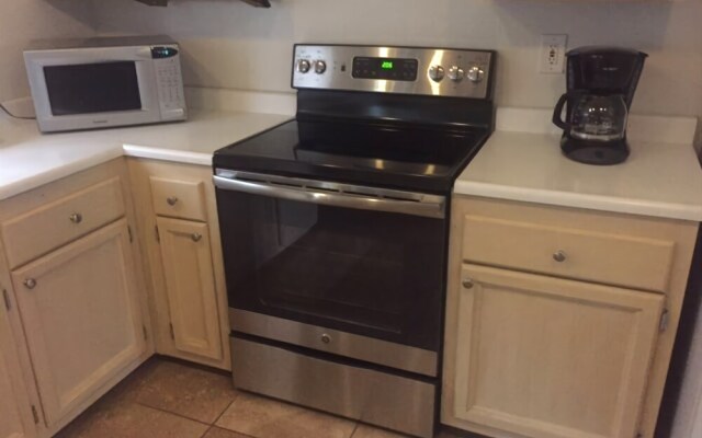 3364 Pine Hill - 2 Br Cabin