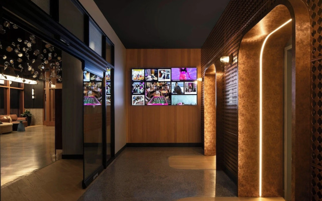 New Hotel Moxy Montreal Downtown