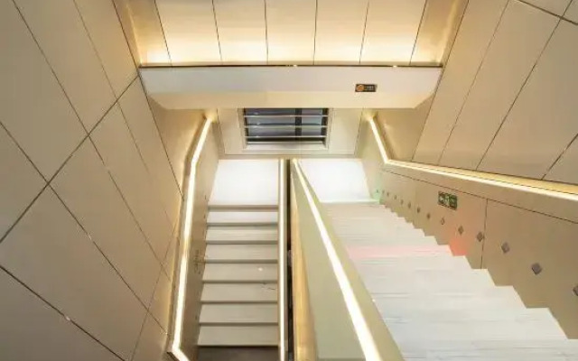 Shui Linglong Movie Hotel (Taiyuan R & F City)