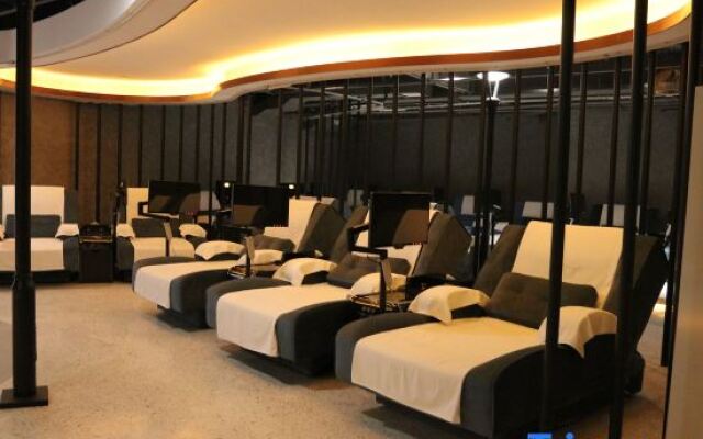 The Horizon Hotel